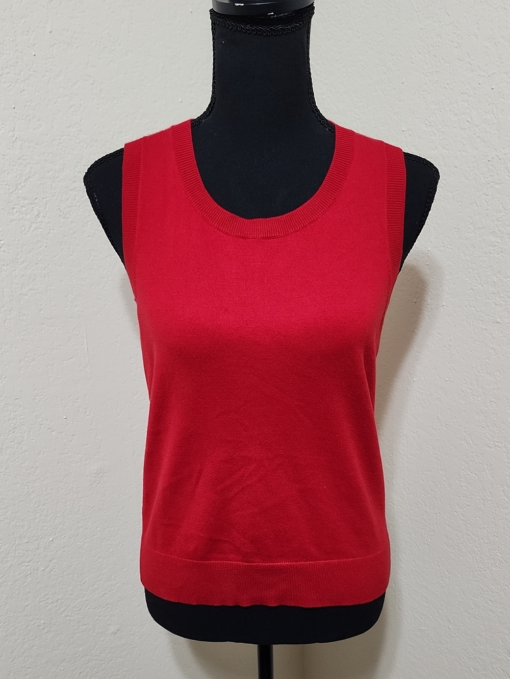 Talbots Bright Red Sleeveless Knit Tank Sz M Petite Pima Cotton Blend Soft